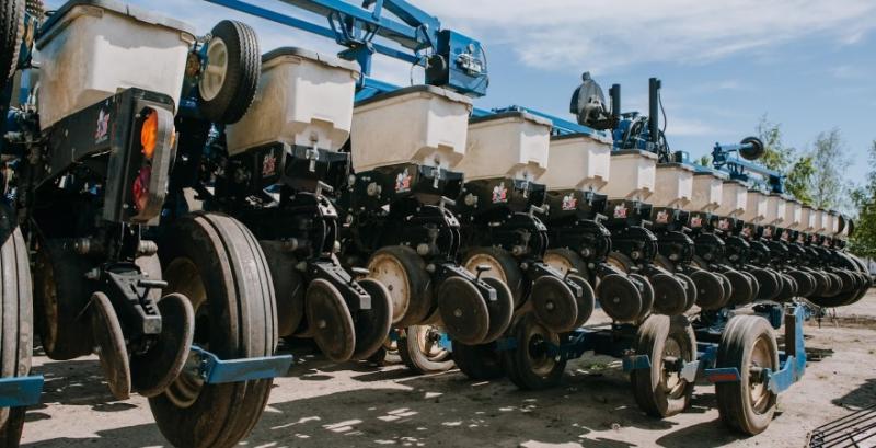 Мінекономіки затвердило перші виплати за купівлю вітчизняної сільгосптехніки