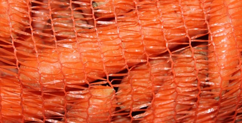 Морква дорожчає третій тиждень поспіль