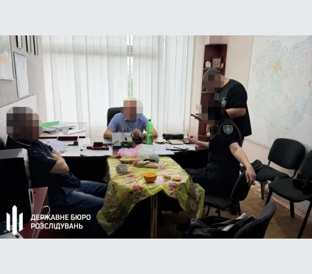 Ви зараз переглядаєте Посадовець Держгеокадастру вимагав 300 тисяч гривень хабара з фермера