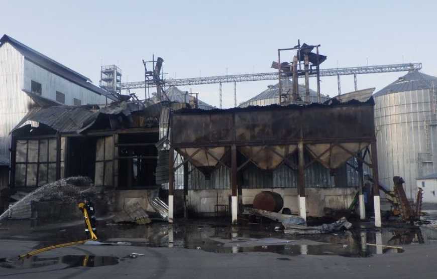Ви зараз переглядаєте На Сумщині росіяни обстріляли елеватор