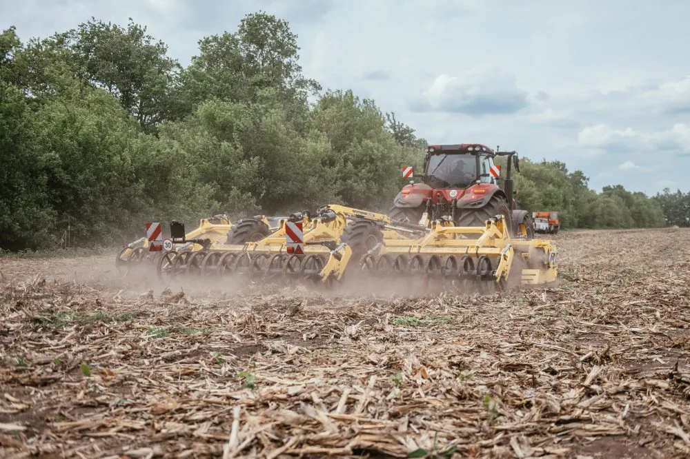 BEDNAR представив 20 одиниць техніки на AGRO Challenge: рішення для кожної технології землеробства4