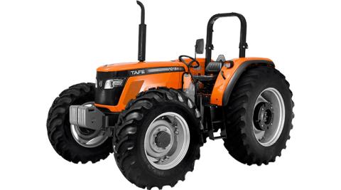 Ви зараз переглядаєте TAFE 1015 4WD: трактор MAGNA 15 Series потужністю 100,5 к.с. з двигуном 4,0 л і КПП 12F+4R