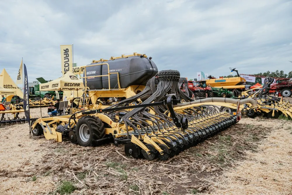 BEDNAR представив 20 одиниць техніки на AGRO Challenge: рішення для кожної технології землеробства5