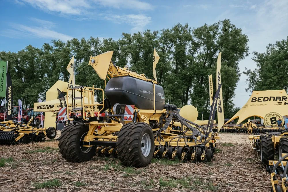 BEDNAR представив 20 одиниць техніки на AGRO Challenge: рішення для кожної технології землеробства8