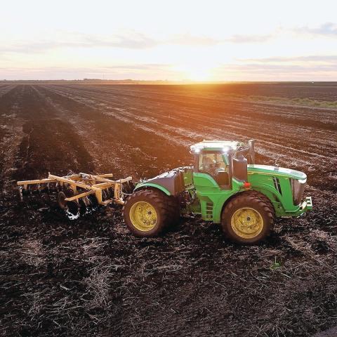 Ви зараз переглядаєте U.S. Sugar запустила парк безпілотних тракторів John Deere для робіт на плантаціях цукрової тростини у Флориді