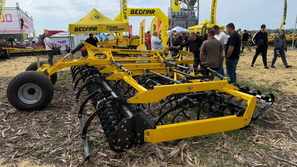 BEDNAR представив 20 одиниць техніки на AGRO Challenge: рішення для кожної технології землеробства14