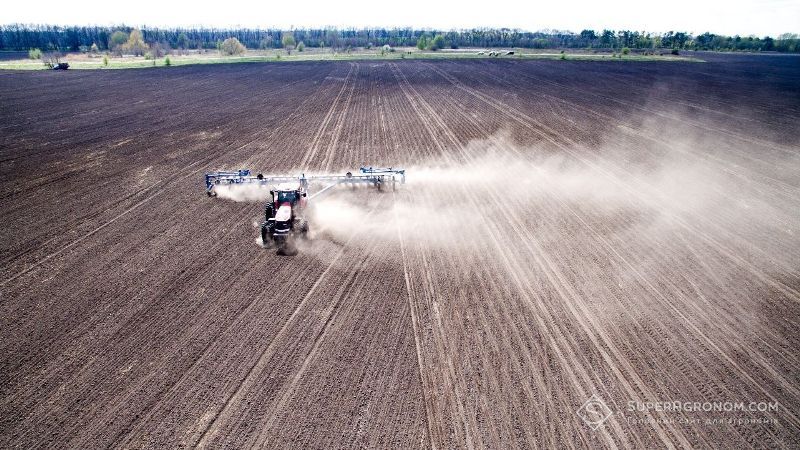 Ви зараз переглядаєте Посівна 2026 ярих в Україні: цукрові буряки досіяли, на черзі кукурудза та соняшник
