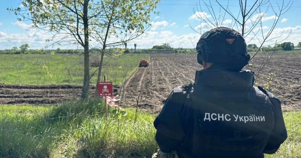 Ви зараз переглядаєте Прокуратура розслідує фіктивне розмінування земель у трьох областях