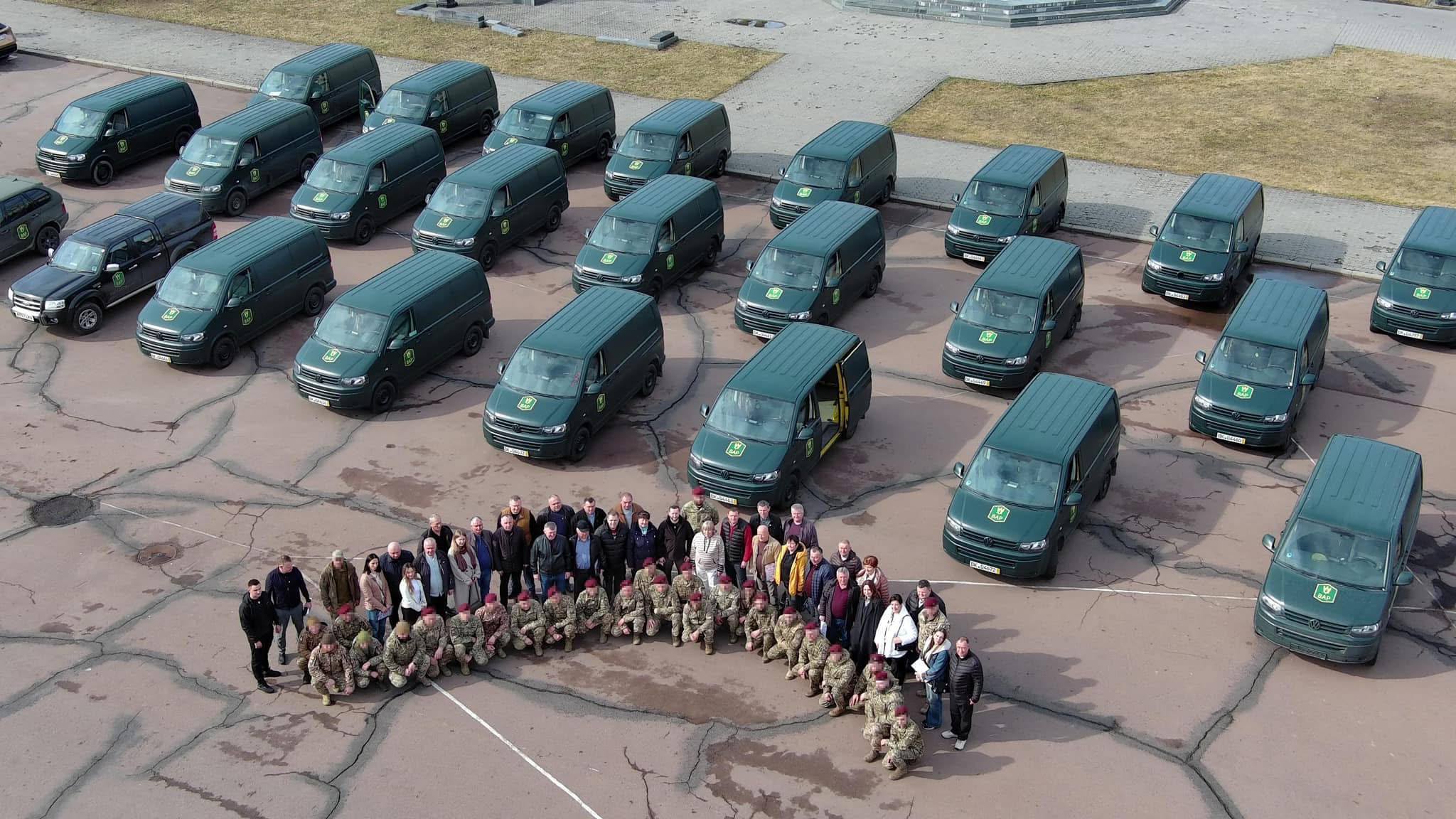 Ви зараз переглядаєте 3000 автомобілів для фронту: як війна змінила українського аграрія