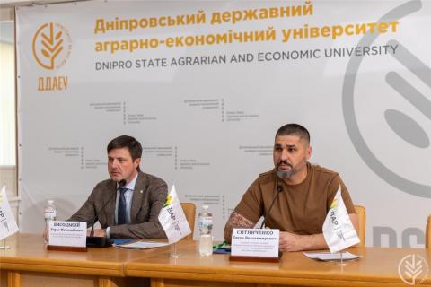Ви зараз переглядаєте ЄС, воєнні виклики та розвиток агросектору: підсумки форуму аграріїв Дніпропетровщини
