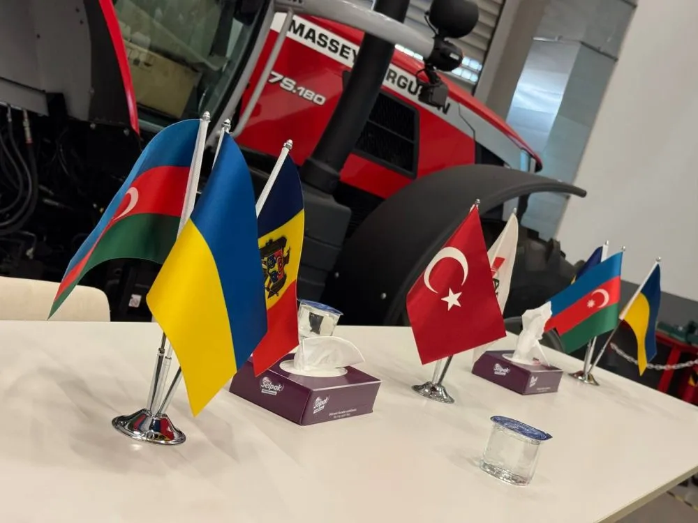 Сервісні інженери «Квінта Агро» проходять навчання в тренінг-центрі AGCO в Туреччині4