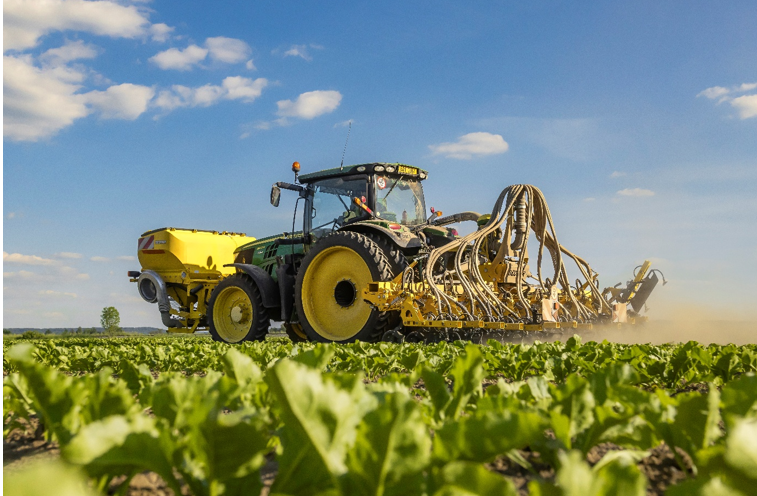ROW-MASTER RN_PROFI з функцією John Deere AutoPath: точний міжрядний обробіток ґрунту нового покоління3