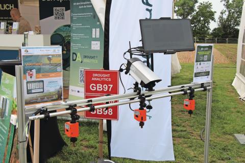 Ви зараз переглядаєте DynamoBot представила ретрофіт-систему точкового обприскування WeSee для штангових обприскувачів різного віку