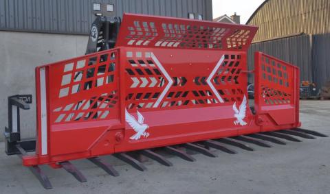 Ви зараз переглядаєте Taylor Attachments придбала агролінійку MDE: силосні ущільнювачі та навісне для силосних траншей