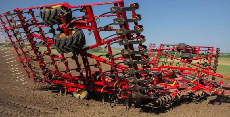 Вібруючі стійки AgrillaCobra забезпечують формування якісного насіннєвого ложа — Väderstad Вібруючі стійки AgrillaCobra забезпечують формування якісного насіннєвого ложа — Väderstad