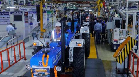 Ви зараз переглядаєте CNH India повідомила про випуск 800-тисячного трактора на заводі в Грейтер-Нойді