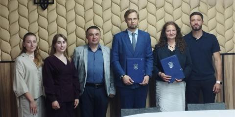 Ви зараз переглядаєте Державна та благодійна підтримка розвитку фермерства в Україні