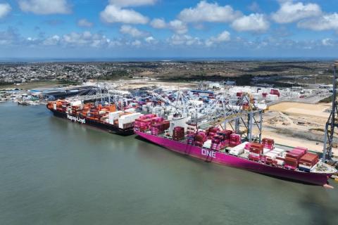 Ви зараз переглядаєте DP World запустила щотижневий прямий контейнерний сервіс з порту Посорха (Еквадор) до Азії