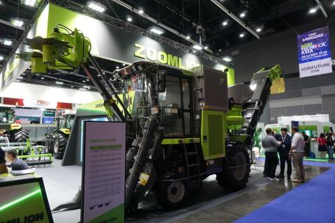 Ви зараз переглядаєте Zoomlion представив комбайн для збирання цукрової тростини C600 із системою Z‑Pilot Pro