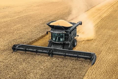 Ви зараз переглядаєте Fendt оновлює комбайни Ideal до сезону 2027: більше площі сепарації та новий комплект розподілу соломи й полови