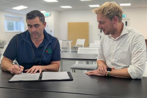 Ви зараз переглядаєте Hugh Lowe Farms розширює використання систем VitalFluid для обробок полуниці до 32 га