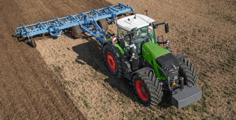 Fendt модернізував системи гальмування, трансмісії та навігації тракторів Fendt модернізував системи гальмування, трансмісії та навігації тракторів