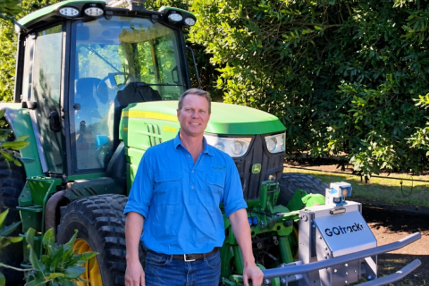 Ви зараз переглядаєте Австралійська MacField Farms переобладнала трактор John Deere під автономну роботу, щоб зменшити залежність від робочої сили