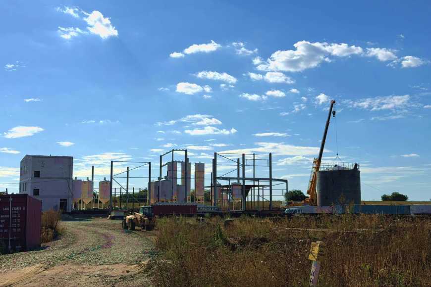 Ви зараз переглядаєте Завод із рафінації олії запустять на рік пізніше за план