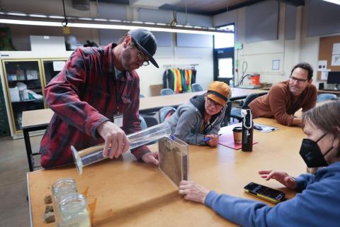 Ви зараз переглядаєте У США відбулася 15-та Small Farm School: навчання для малих фермерів із практикою в теплицях, грибівництві та закладанні живоплотів