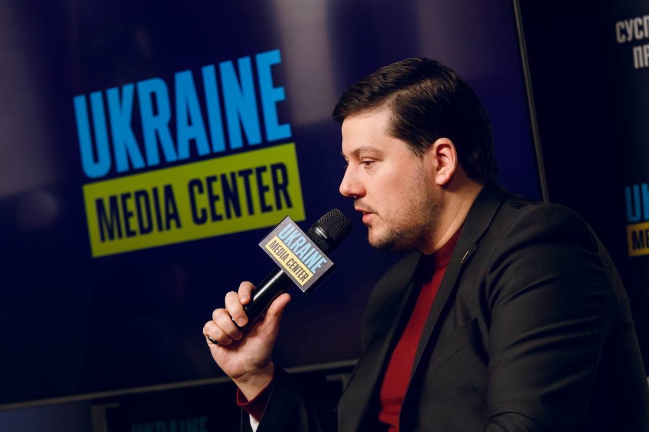 Ви зараз переглядаєте Преференції для експорту олійних на тлі переповнених зерном складів є неприпустимими – Марчук
