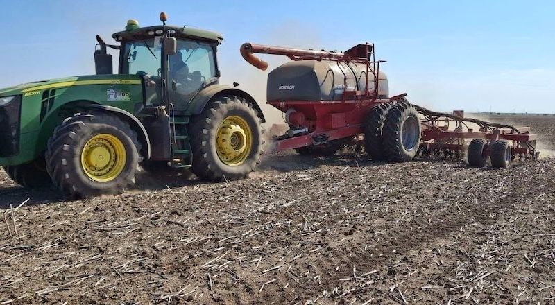 Ви зараз переглядаєте Озимий ячмінь і тверда пшениця: Tekom Agro Group провела сівбу під урожай 2027 року